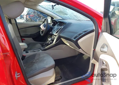 2014 Ford Focus Se from USA, damaged, VIN 1FADP3F20EL104880